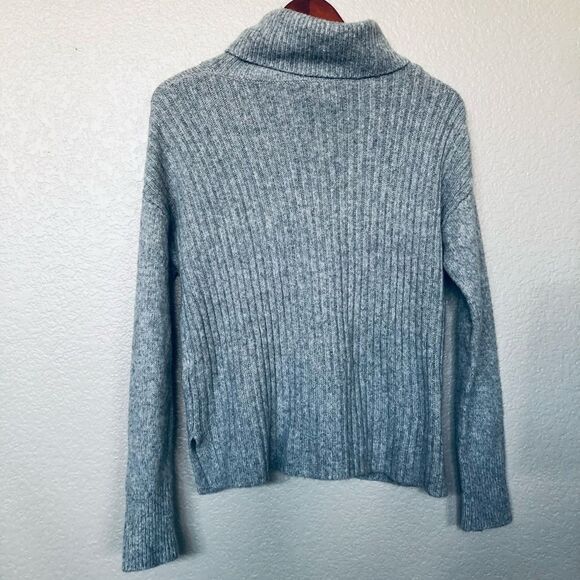 Rachel Zoe Soft Cozy Gray Sweater XS - Picture 3 of 4